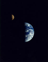 Galileo Spacecraft Image of the Earth/Moon System 